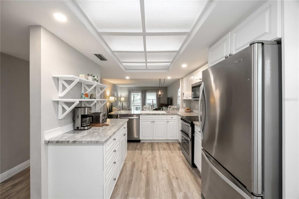 待售: $424,900 (2 贝兹, 2 浴室, 1046 平方英尺)