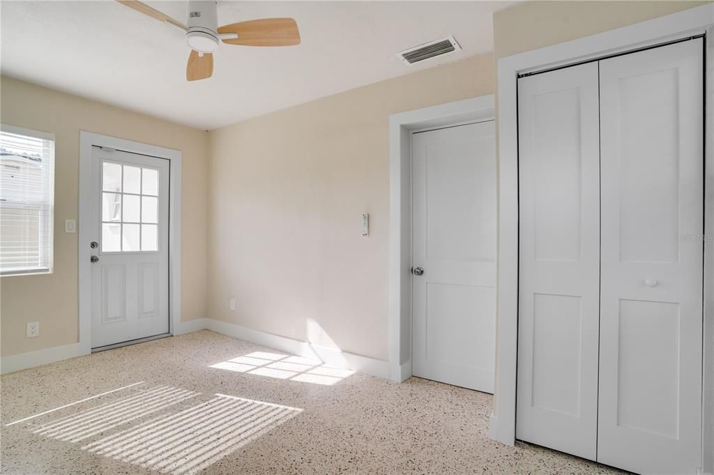 待售: $439,000 (3 贝兹, 3 浴室, 1264 平方英尺)