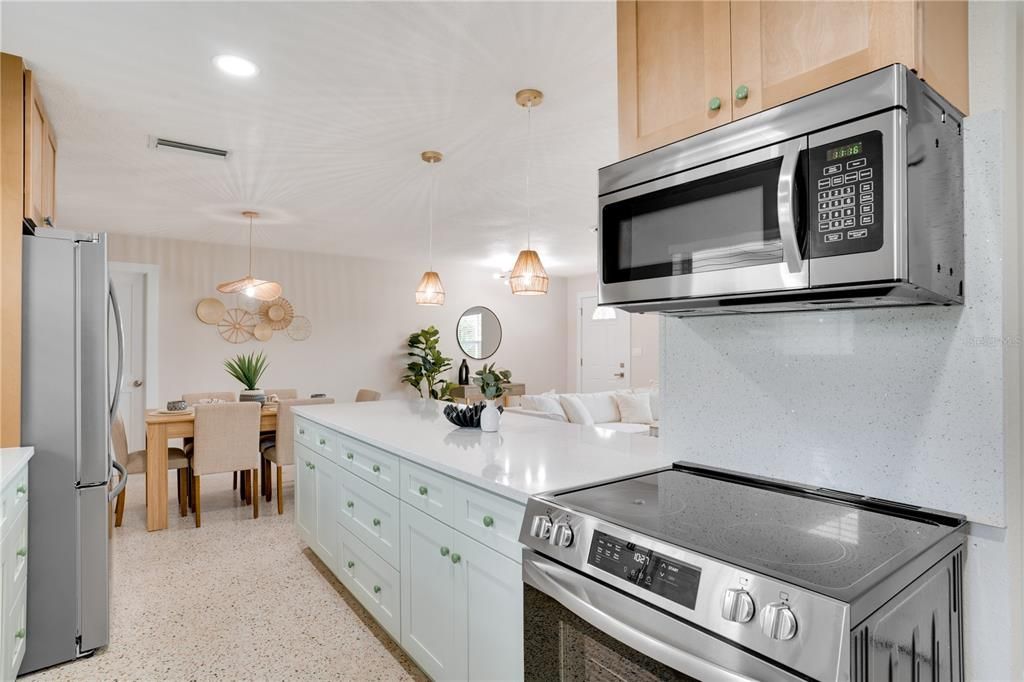 待售: $439,000 (3 贝兹, 3 浴室, 1264 平方英尺)