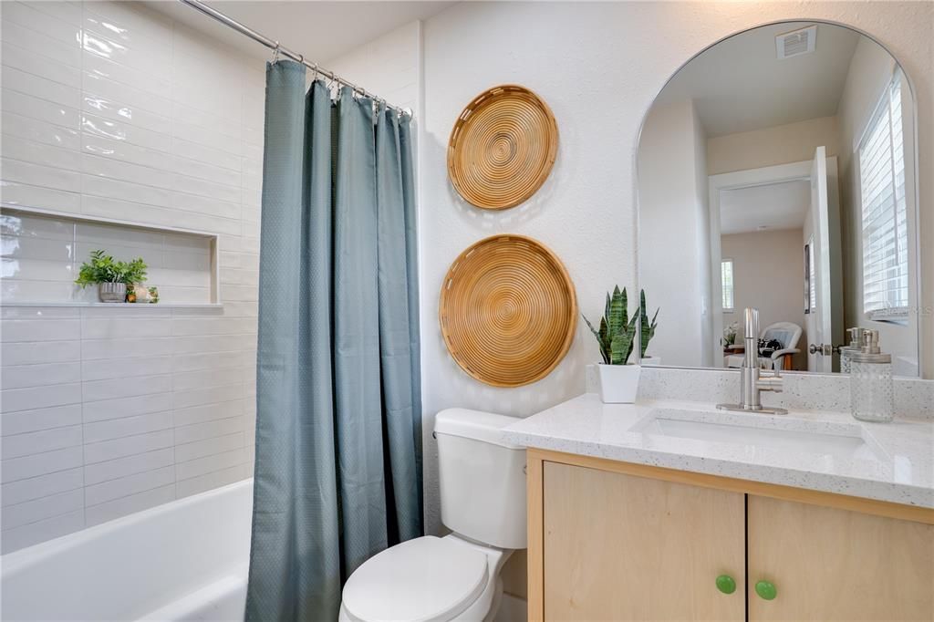 待售: $439,000 (3 贝兹, 3 浴室, 1264 平方英尺)