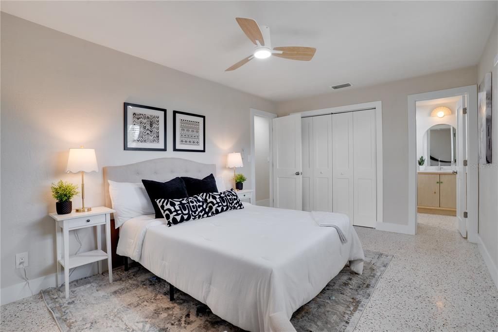 待售: $439,000 (3 贝兹, 3 浴室, 1264 平方英尺)