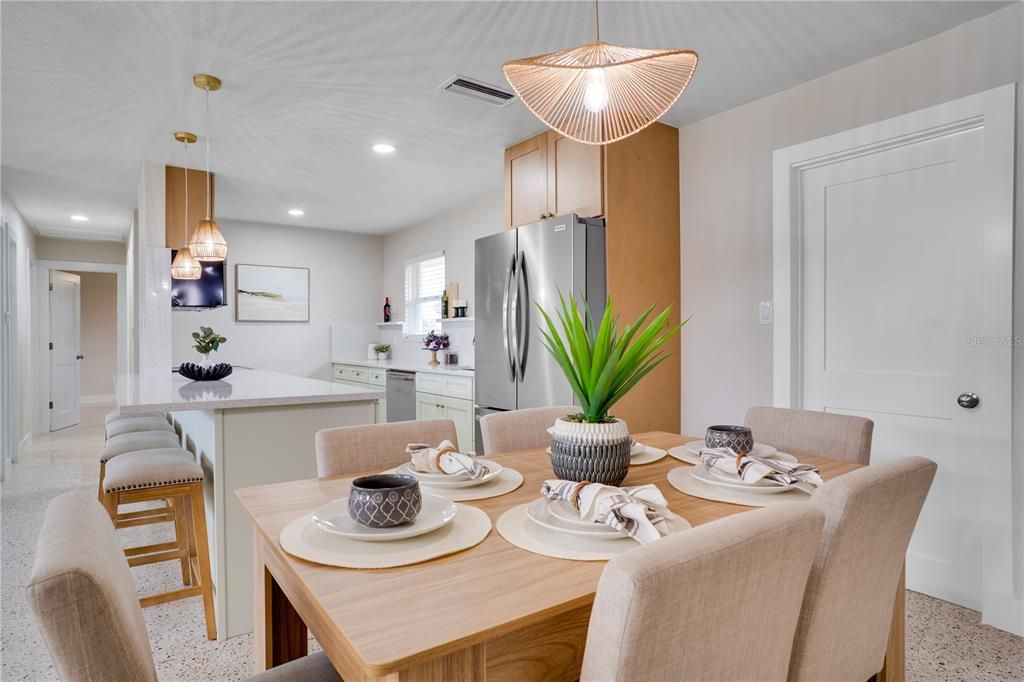 待售: $439,000 (3 贝兹, 3 浴室, 1264 平方英尺)