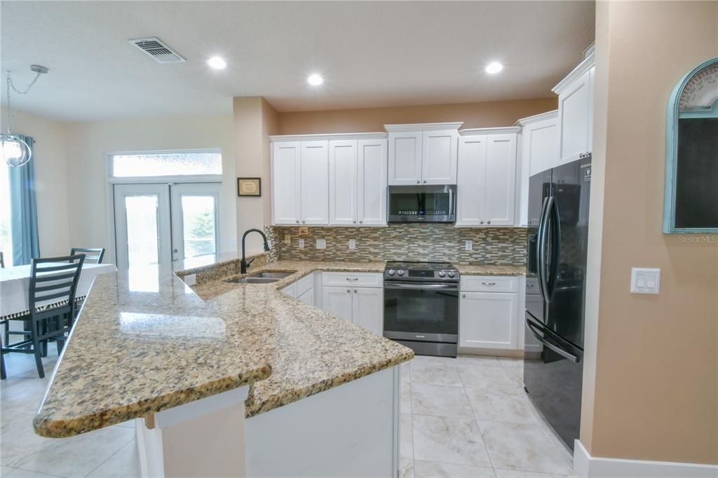 На продажу: $529,950 (3 спален, 3 ванн, 2252 Квадратных фут)