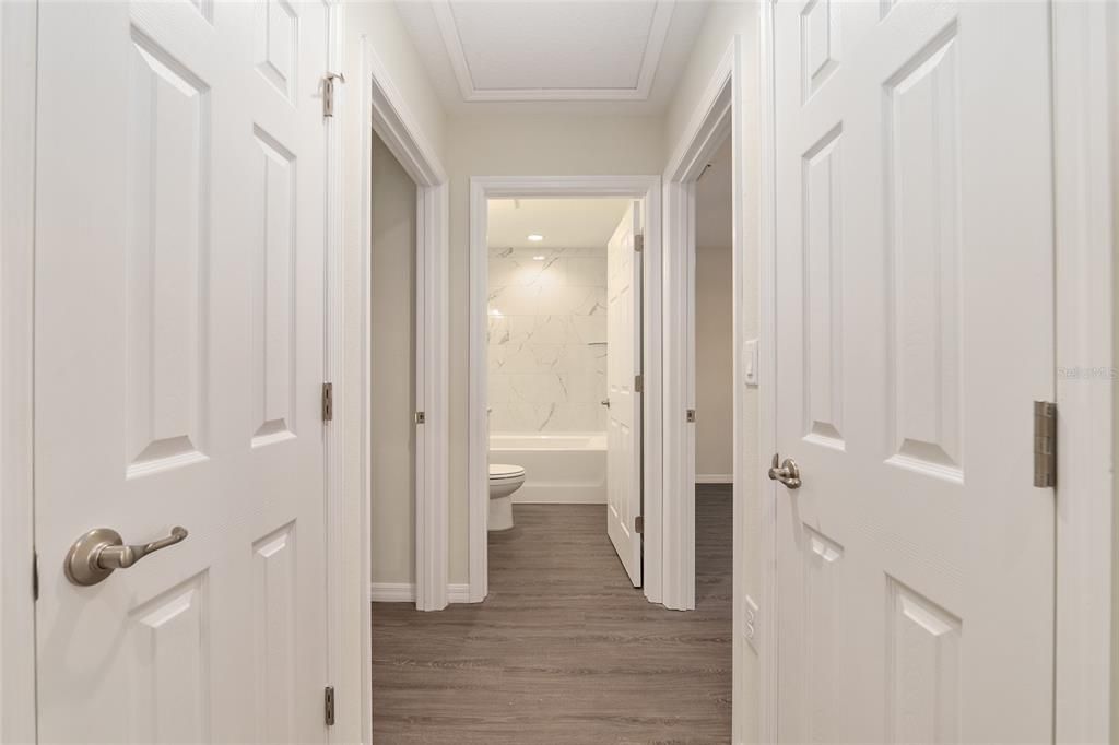 Active With Contract: $368,900 (3 beds, 2 baths, 1250 Square Feet)