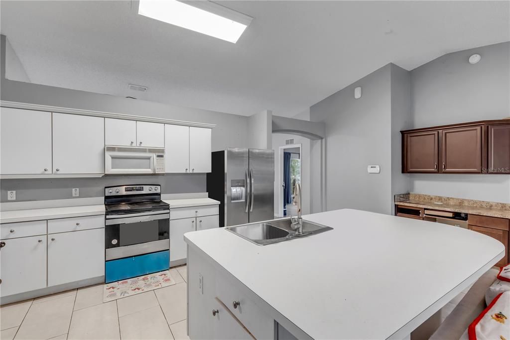 En Venta: $310,000 (3 camas, 2 baños, 2020 Pies cuadrados)