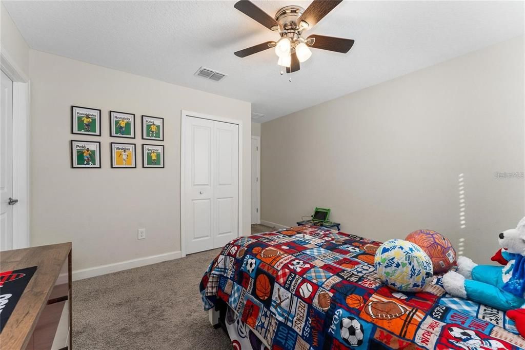 出租: $3,150 (4 贝兹, 3 浴室, 2476 平方英尺)