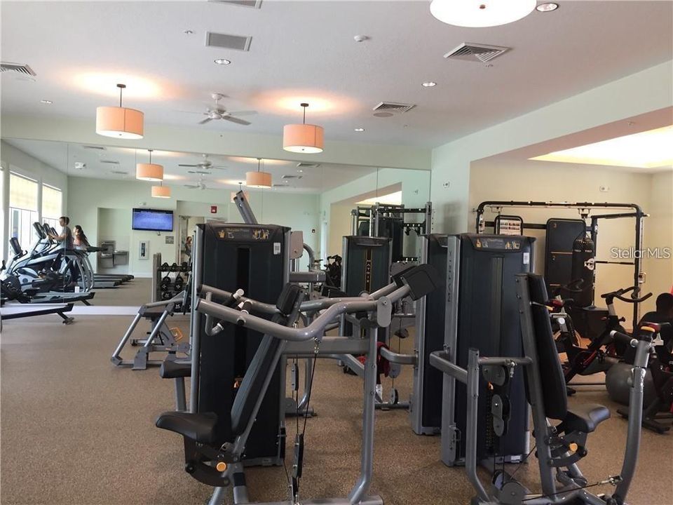 出租: $3,150 (4 贝兹, 3 浴室, 2476 平方英尺)