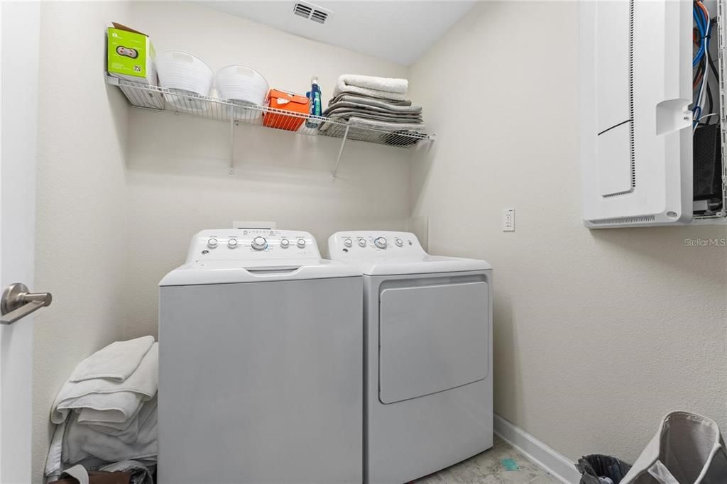 出租: $3,150 (4 贝兹, 3 浴室, 2476 平方英尺)