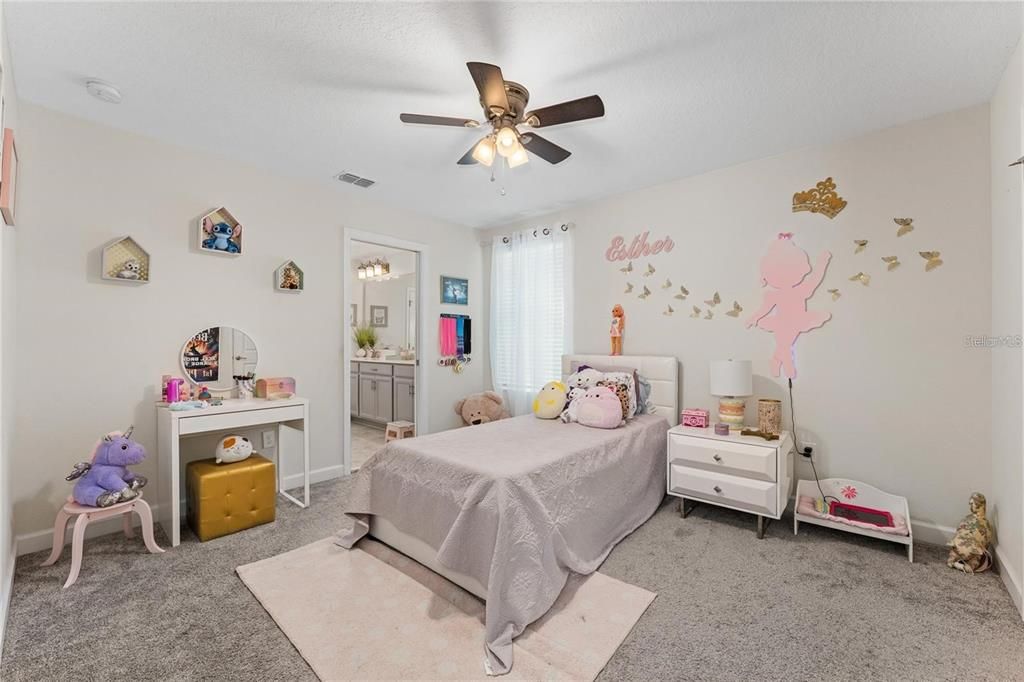 出租: $3,150 (4 贝兹, 3 浴室, 2476 平方英尺)