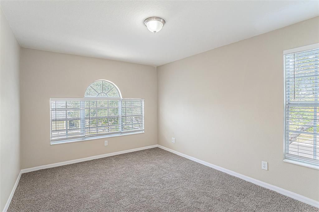 For Rent: $3,200 (4 beds, 2 baths, 2573 Square Feet)