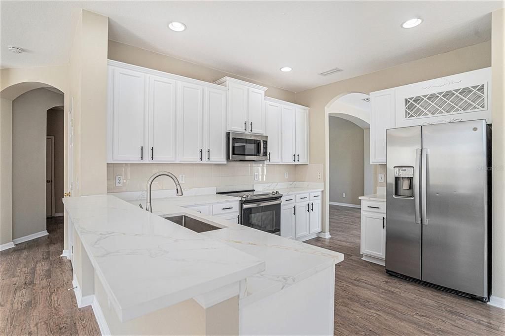 For Rent: $3,200 (4 beds, 2 baths, 2573 Square Feet)