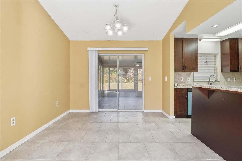 For Sale: $245,000 (3 beds, 2 baths, 1197 Square Feet)