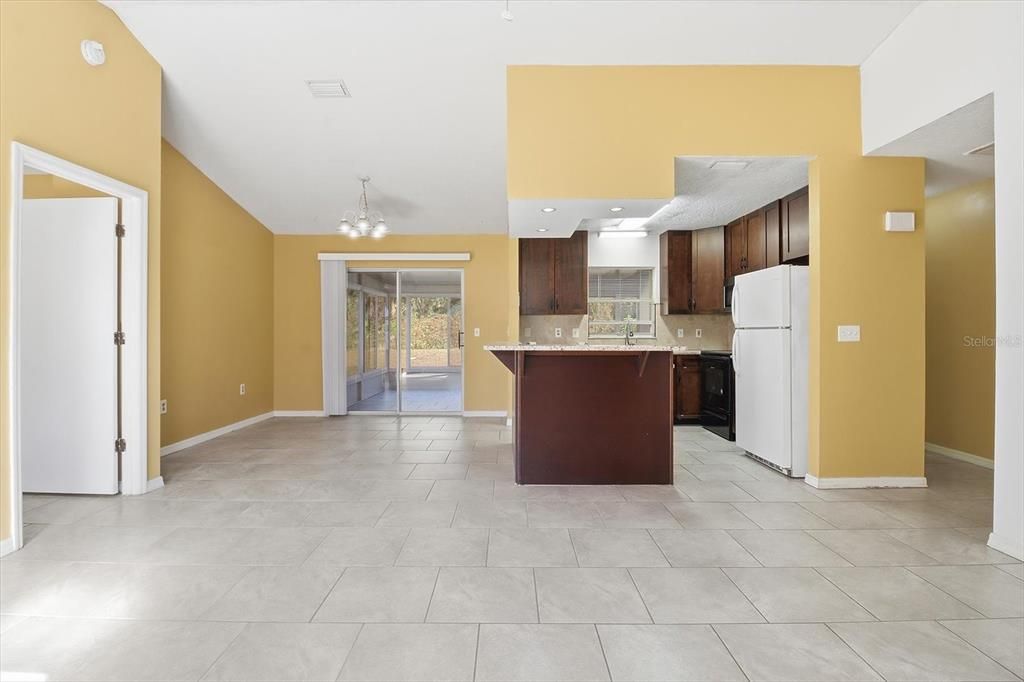 For Sale: $245,000 (3 beds, 2 baths, 1197 Square Feet)