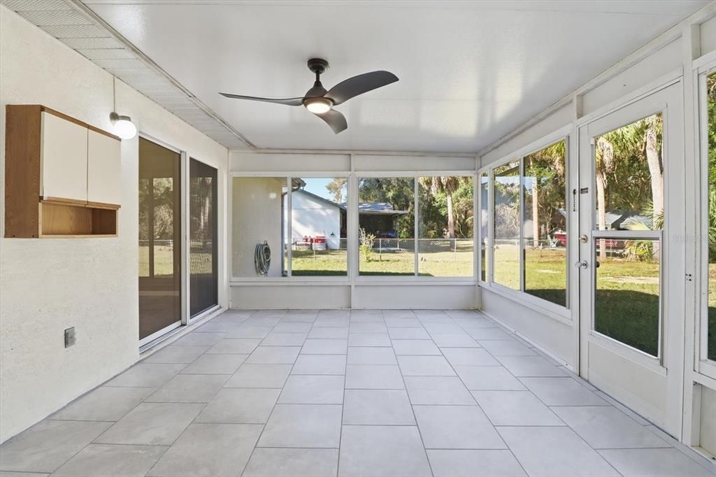 For Sale: $245,000 (3 beds, 2 baths, 1197 Square Feet)