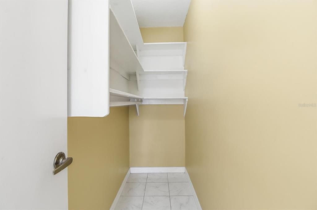 For Sale: $245,000 (3 beds, 2 baths, 1197 Square Feet)