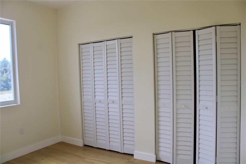 En Venta: $502,000 (5 camas, 3 baños, 2467 Pies cuadrados)