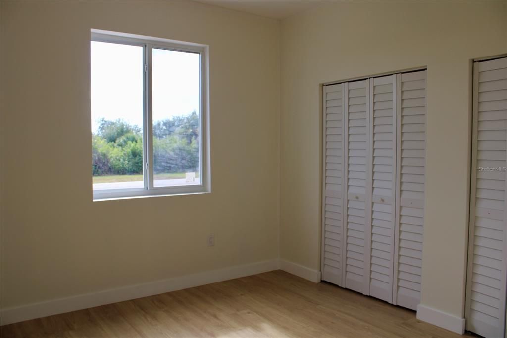 En Venta: $502,000 (5 camas, 3 baños, 2467 Pies cuadrados)