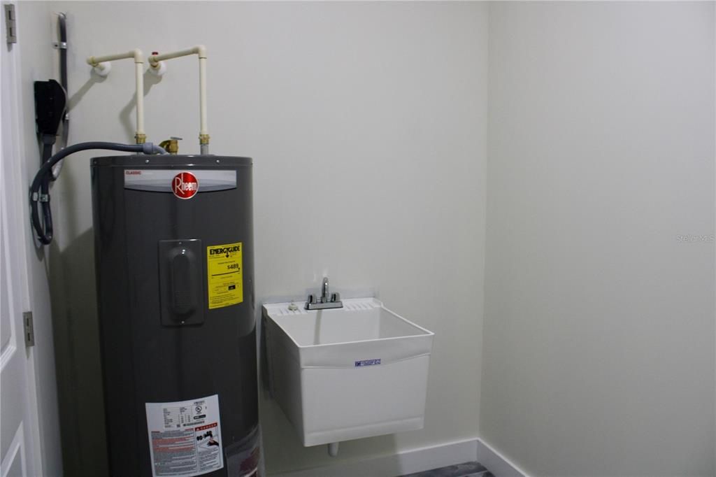 En Venta: $502,000 (5 camas, 3 baños, 2467 Pies cuadrados)