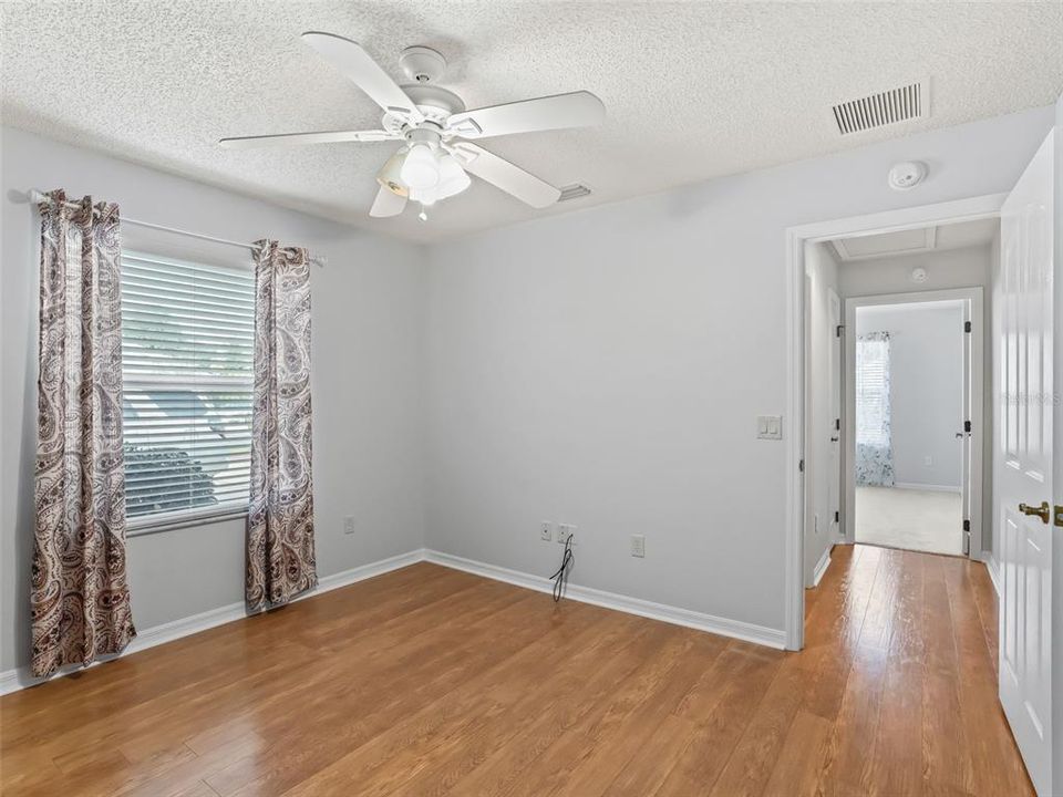 For Sale: $499,900 (3 beds, 2 baths, 1967 Square Feet)