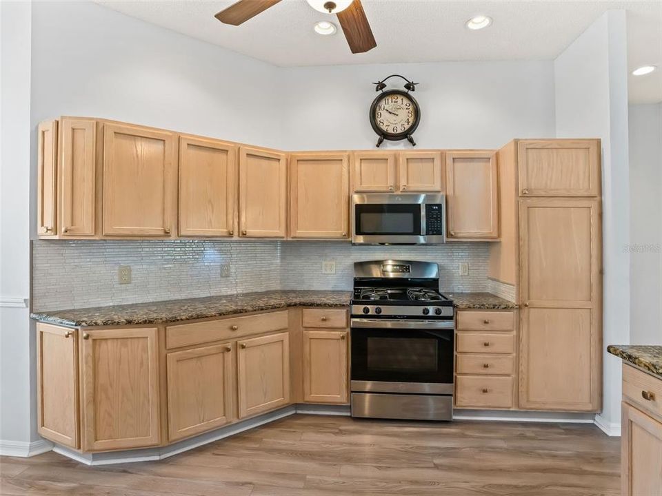 For Sale: $499,900 (3 beds, 2 baths, 1967 Square Feet)