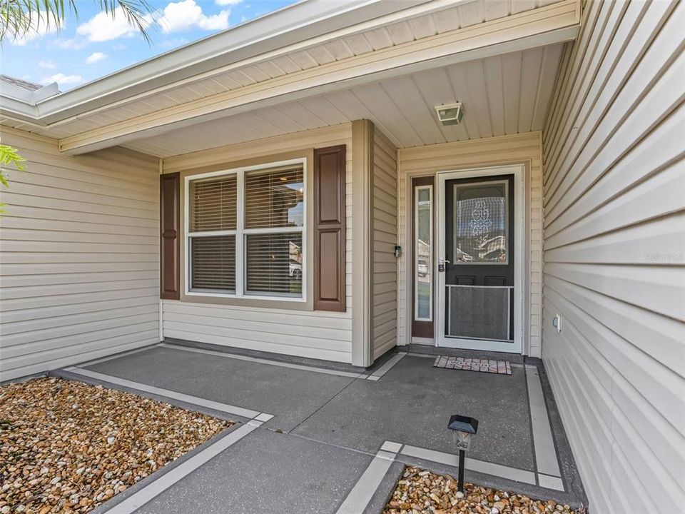 For Sale: $499,900 (3 beds, 2 baths, 1967 Square Feet)