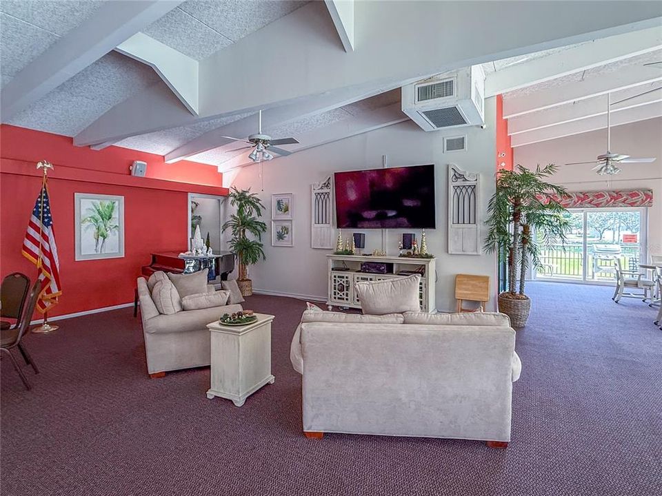 待售: $169,900 (1 贝兹, 2 浴室, 1020 平方英尺)