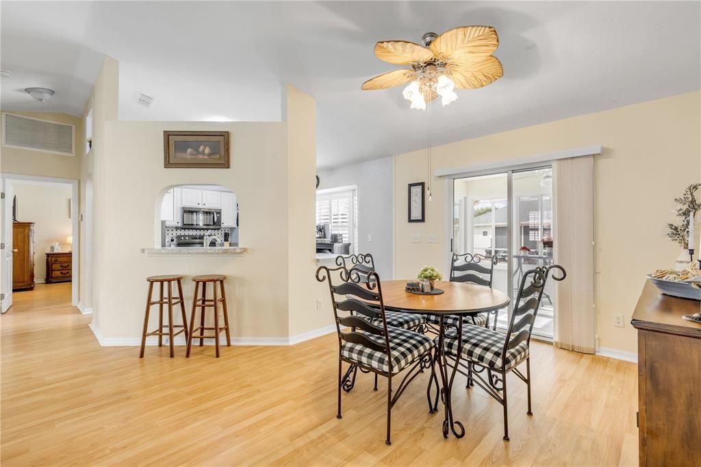 En Venta: $340,000 (3 camas, 2 baños, 1471 Pies cuadrados)