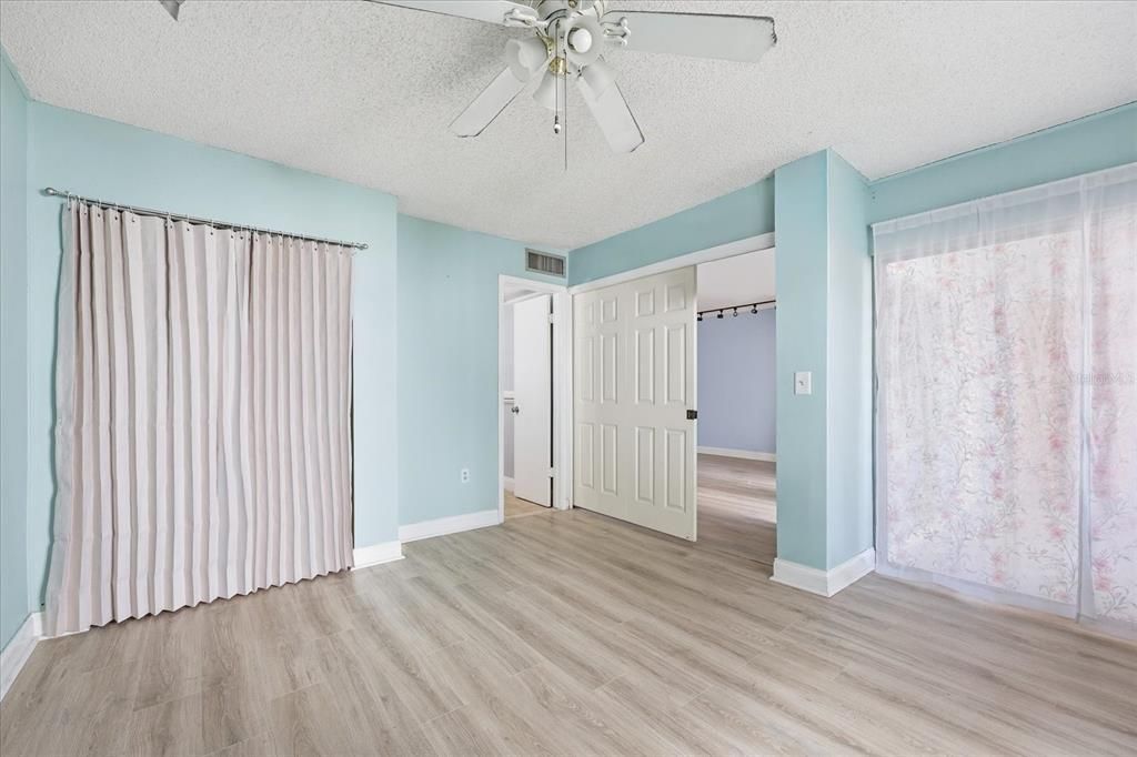 En Venta: $195,000 (2 camas, 2 baños, 1140 Pies cuadrados)