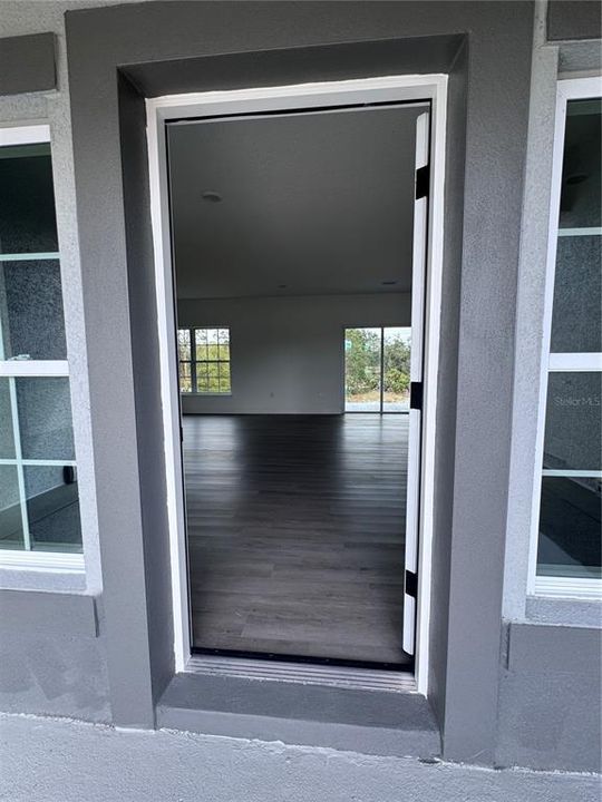 For Sale: $279,900 (3 beds, 2 baths, 1663 Square Feet)