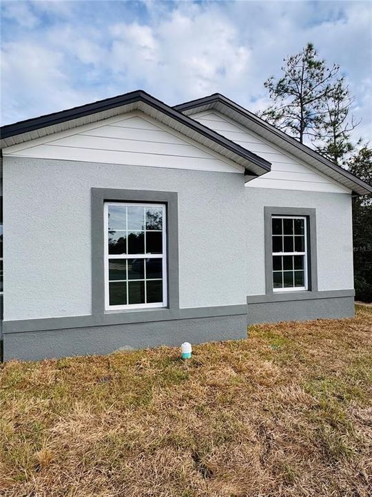 For Sale: $279,900 (3 beds, 2 baths, 1663 Square Feet)