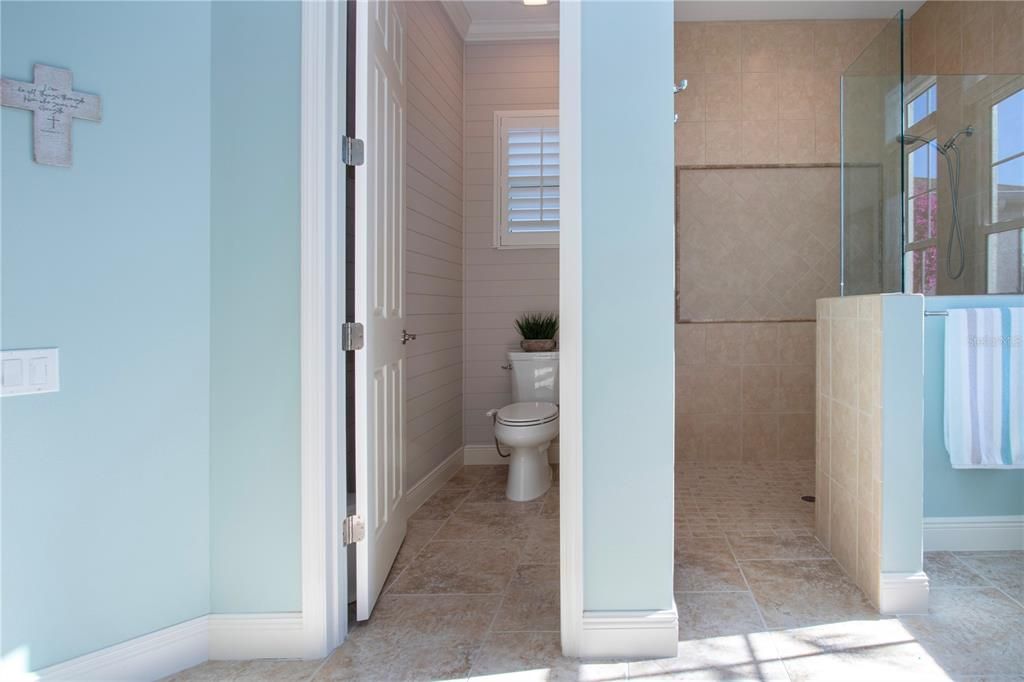 待售: $725,000 (3 贝兹, 2 浴室, 2296 平方英尺)