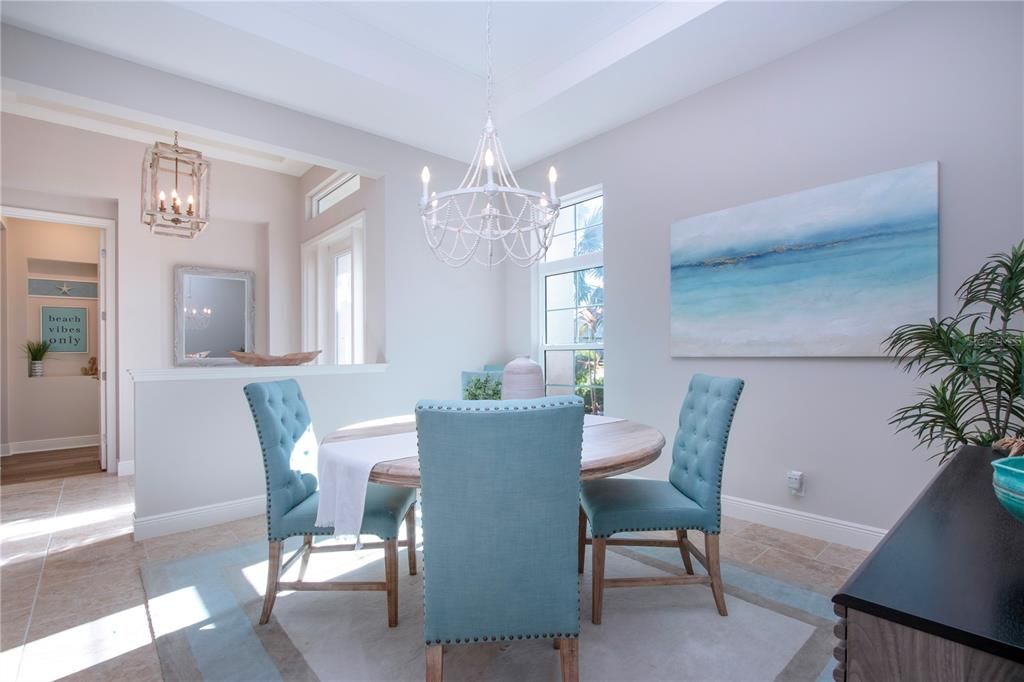 待售: $725,000 (3 贝兹, 2 浴室, 2296 平方英尺)