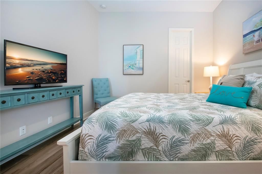 待售: $725,000 (3 贝兹, 2 浴室, 2296 平方英尺)