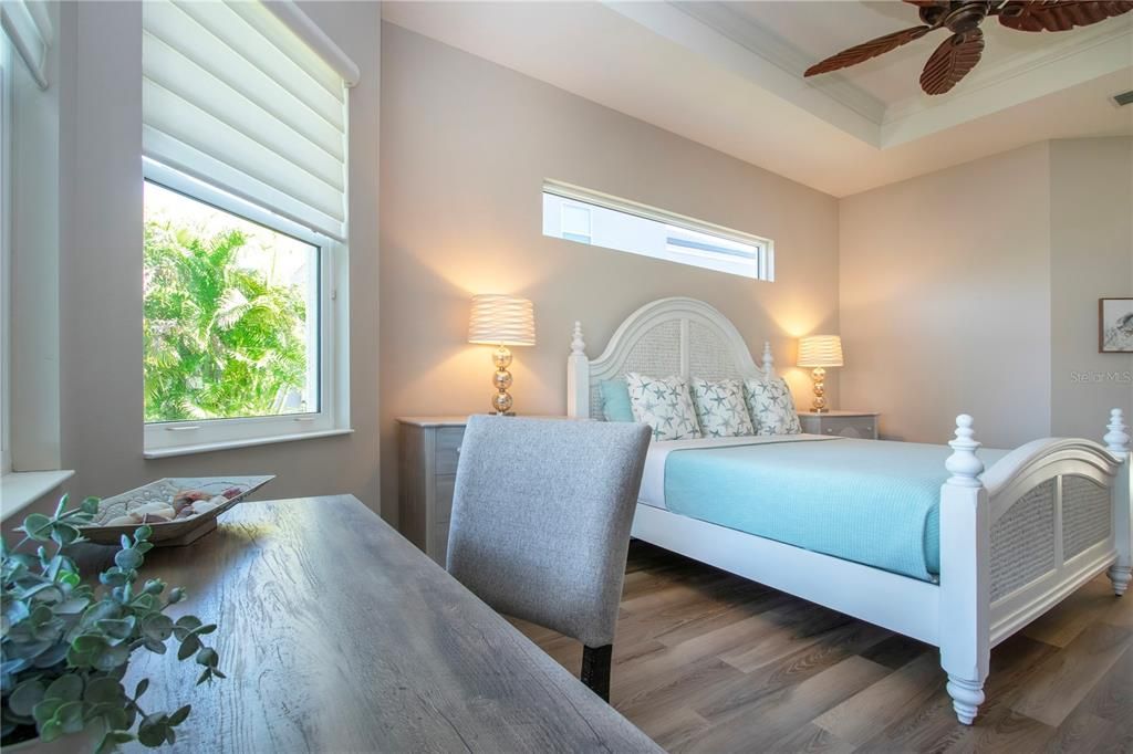 待售: $725,000 (3 贝兹, 2 浴室, 2296 平方英尺)