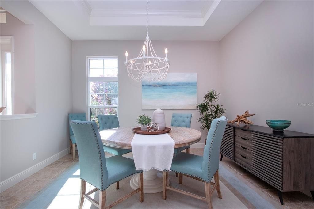 待售: $725,000 (3 贝兹, 2 浴室, 2296 平方英尺)