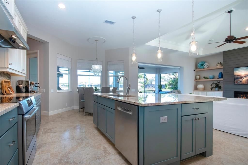 待售: $725,000 (3 贝兹, 2 浴室, 2296 平方英尺)