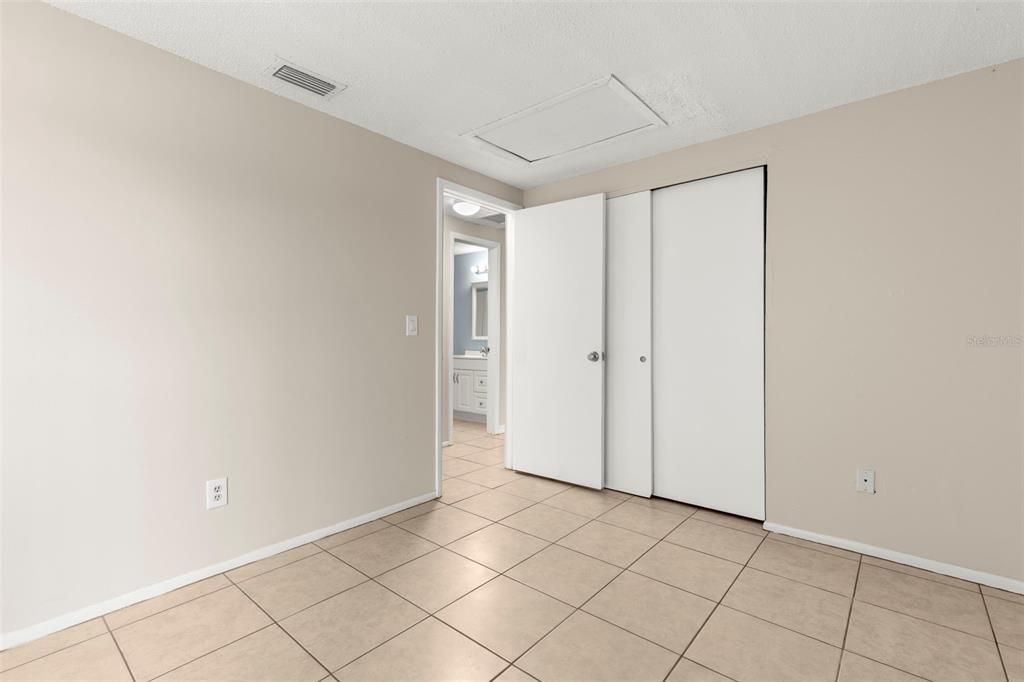 For Sale: $335,000 (3 beds, 2 baths, 1158 Square Feet)