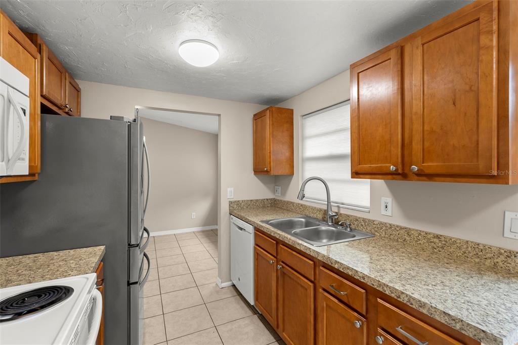 For Sale: $335,000 (3 beds, 2 baths, 1158 Square Feet)