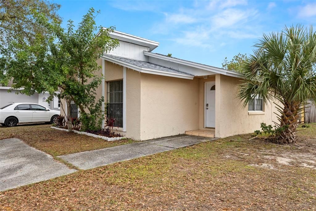 For Sale: $335,000 (3 beds, 2 baths, 1158 Square Feet)