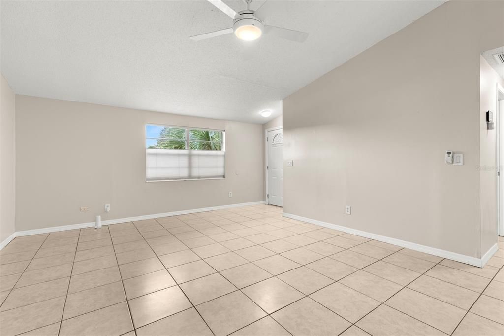 For Sale: $335,000 (3 beds, 2 baths, 1158 Square Feet)