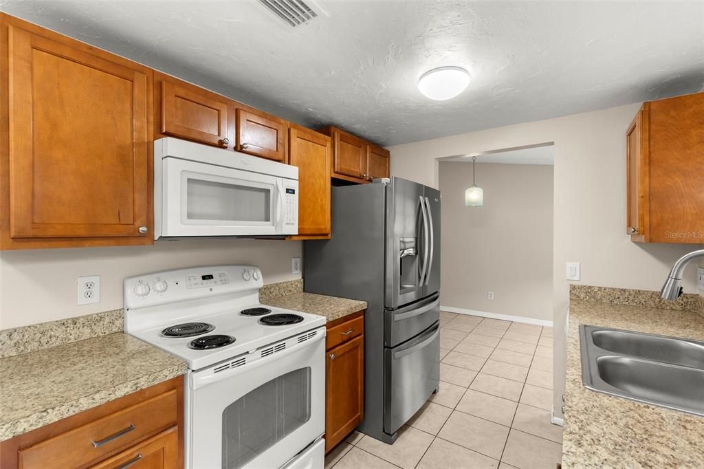 For Sale: $335,000 (3 beds, 2 baths, 1158 Square Feet)