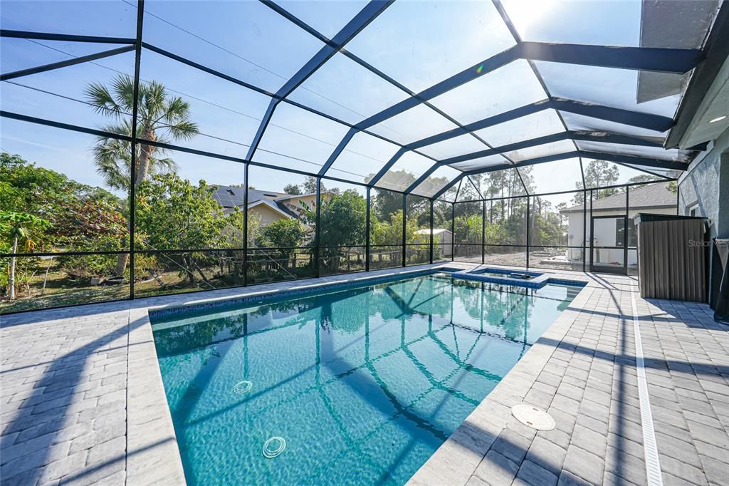 En Venta: $599,000 (4 camas, 3 baños, 3112 Pies cuadrados)