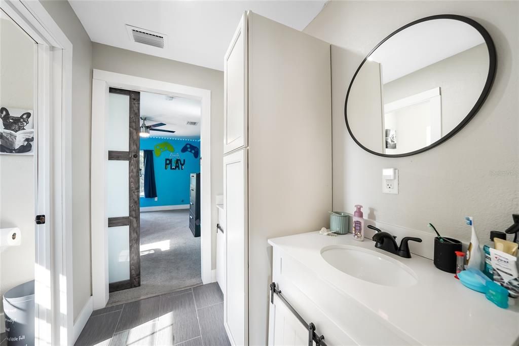 En Venta: $599,000 (4 camas, 3 baños, 3112 Pies cuadrados)