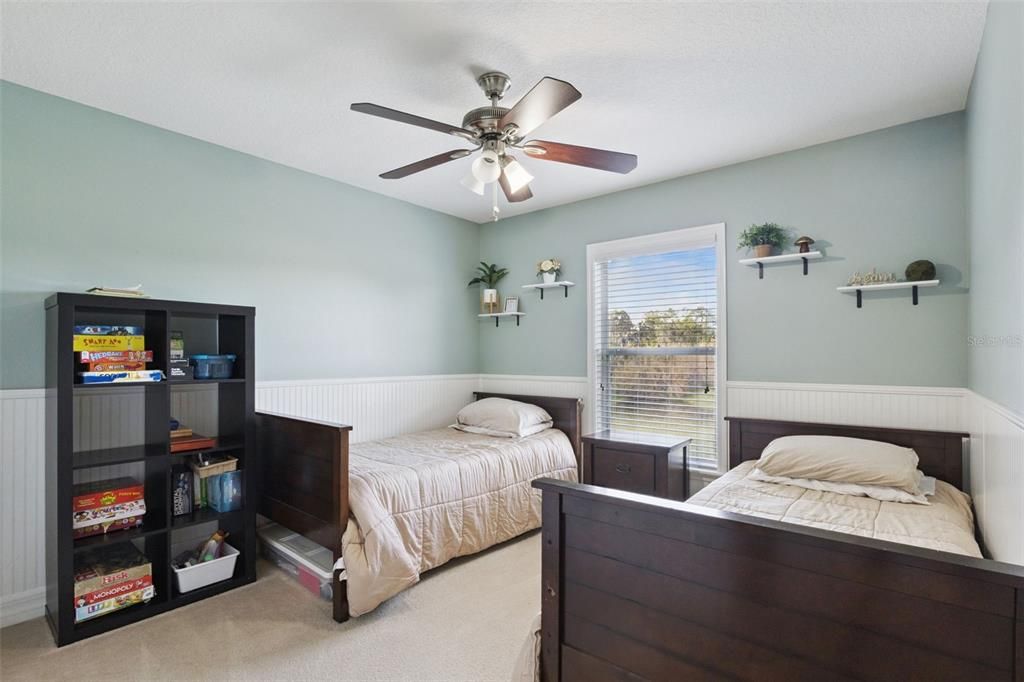 待售: $425,000 (4 贝兹, 3 浴室, 2560 平方英尺)