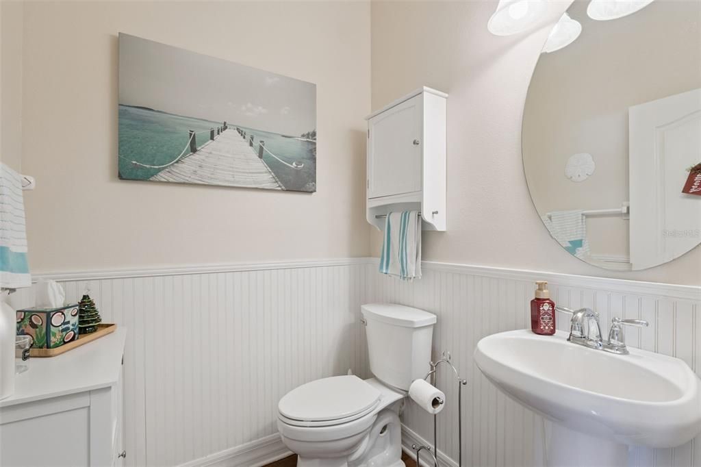 待售: $425,000 (4 贝兹, 3 浴室, 2560 平方英尺)