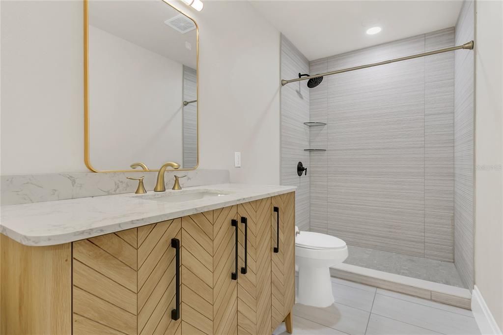 For Rent: $3,250 (4 beds, 2 baths, 2035 Square Feet)