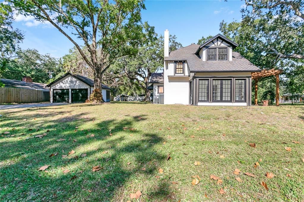 For Rent: $3,250 (4 beds, 2 baths, 2035 Square Feet)