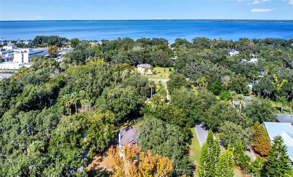 For Rent: $3,250 (4 beds, 2 baths, 2035 Square Feet)