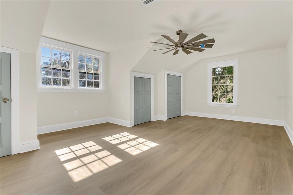 For Rent: $3,250 (4 beds, 2 baths, 2035 Square Feet)