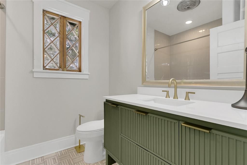 For Rent: $3,250 (4 beds, 2 baths, 2035 Square Feet)